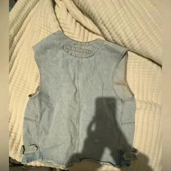 ZENA JEANS VINTAGE BLUE JEAN VEST SIZE LARGE - Picture 3 of 3